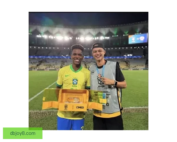 南美赛场刮起三比零之风巴西完胜智利埃斯特旺倒钩封神点燃全场